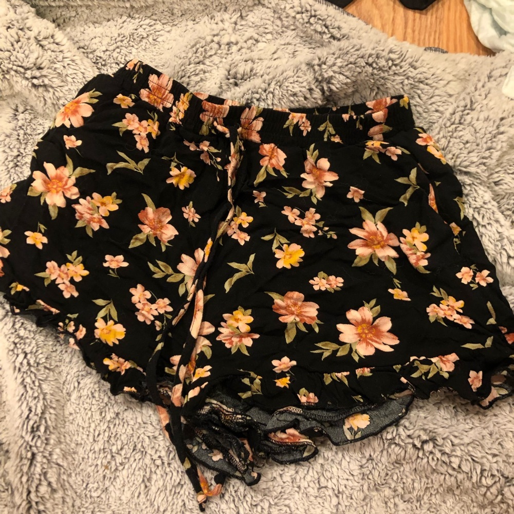 AE Floral Shorts